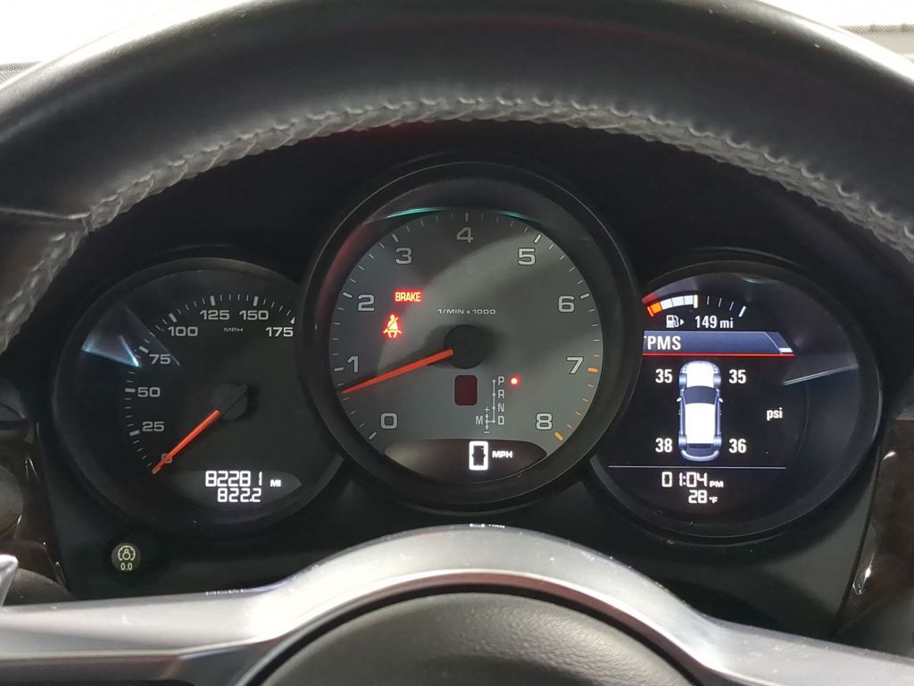 Thumbnail: 2016 Porsche Macan - 16