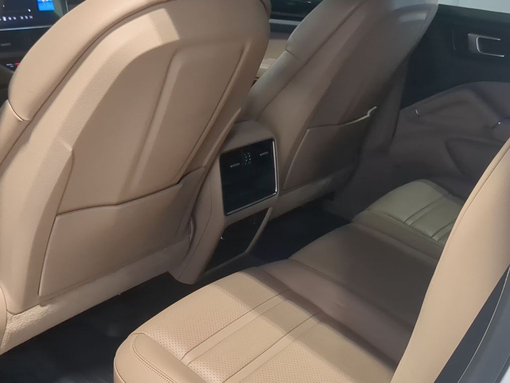 Thumbnail: 2019 Porsche Cayenne - 11