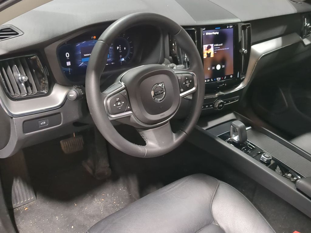 Thumbnail: 2024 Volvo XC60 - 2
