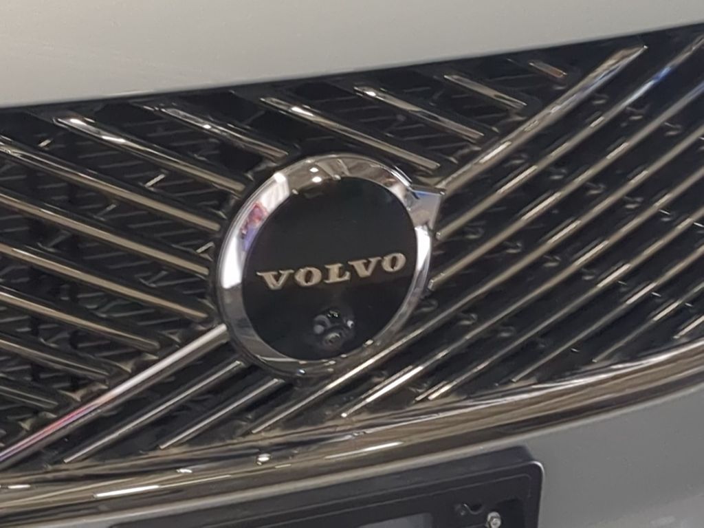 Thumbnail: 2026 Volvo XC90 - 22