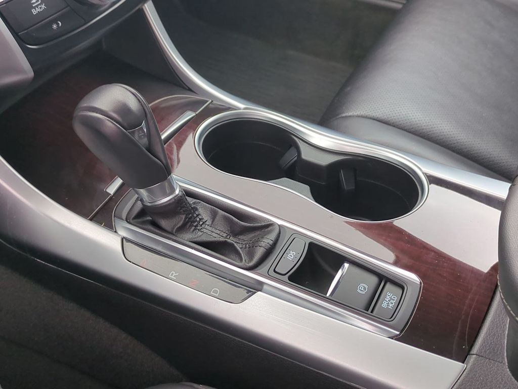 Thumbnail: 2015 Acura TLX - 15