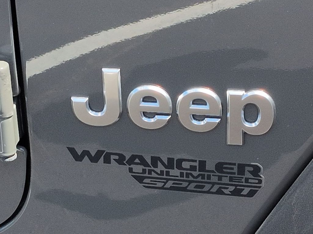 Thumbnail: 2019 Jeep Wrangler - 24