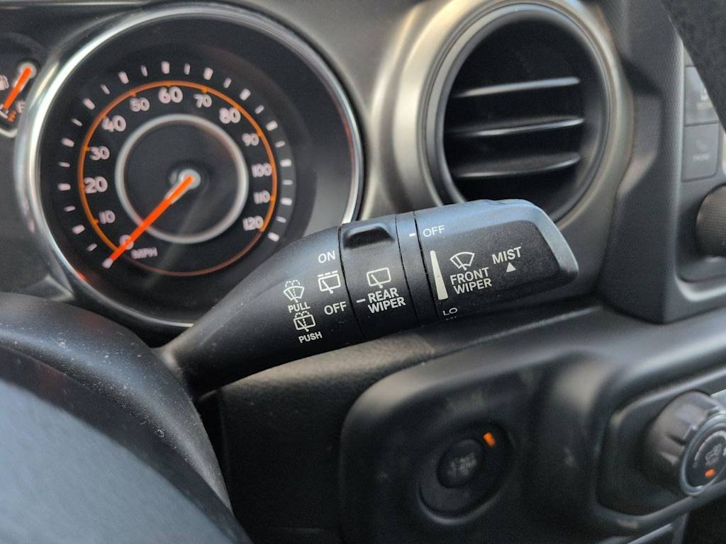 Thumbnail: 2019 Jeep Wrangler - 30