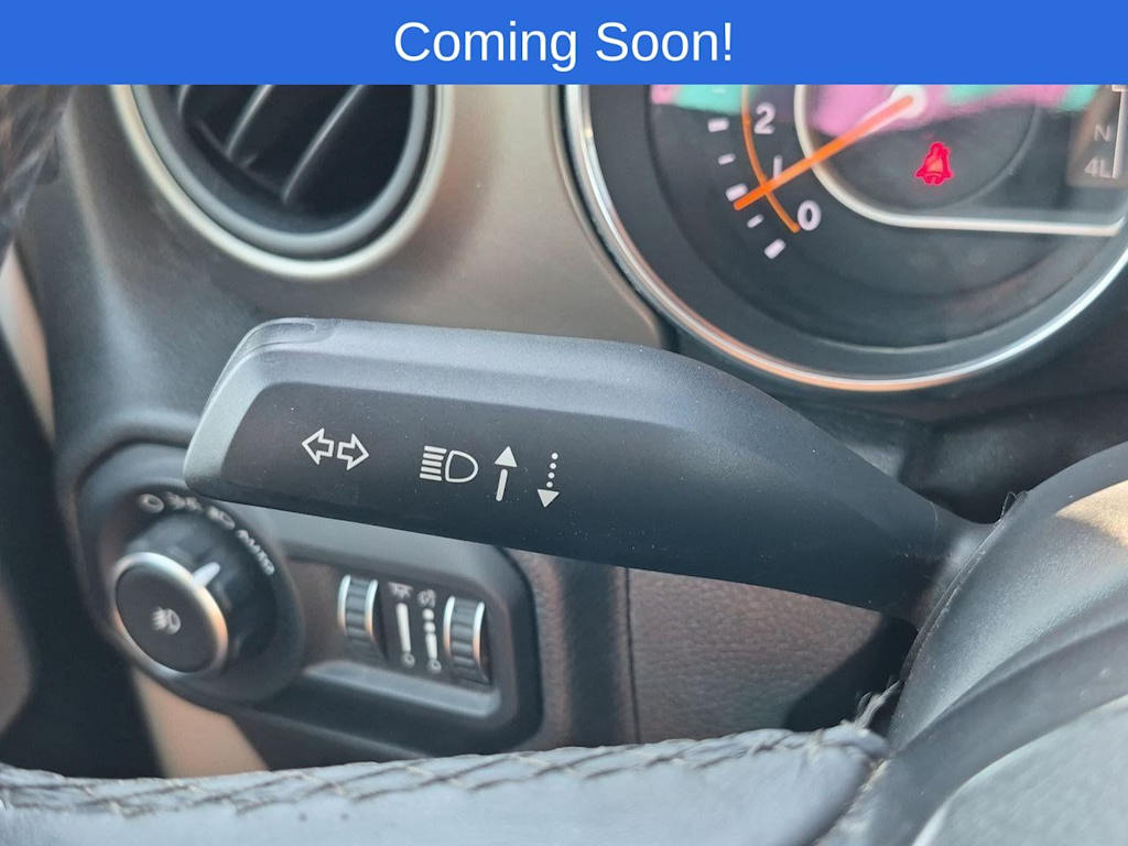 Thumbnail: 2019 Jeep Wrangler - 31