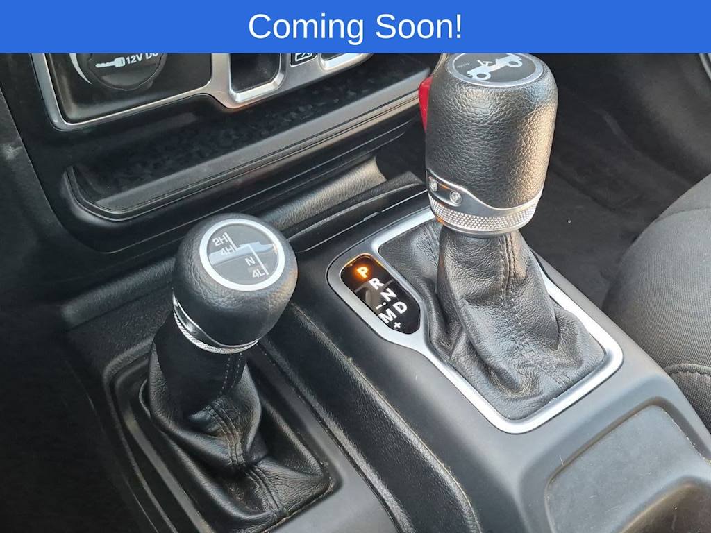 Thumbnail: 2019 Jeep Wrangler - 16