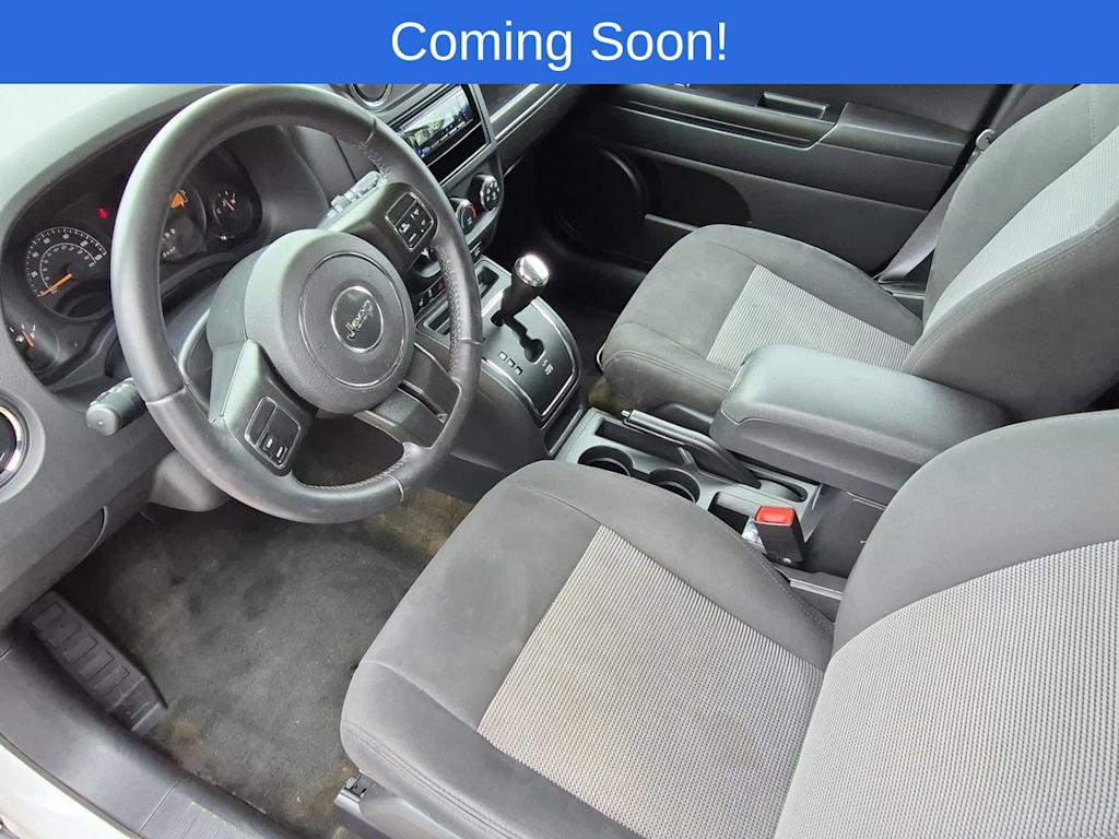 Thumbnail: 2016 Jeep Patriot - 11