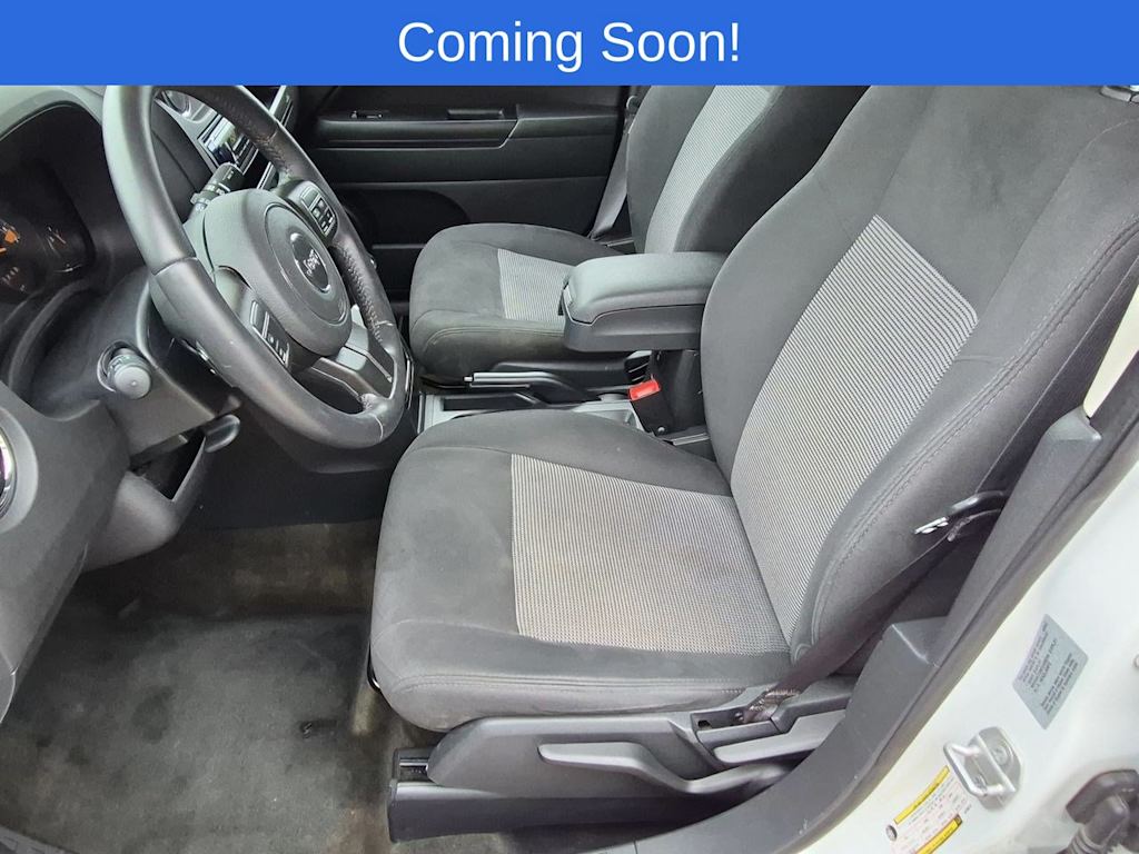 Thumbnail: 2016 Jeep Patriot - 12