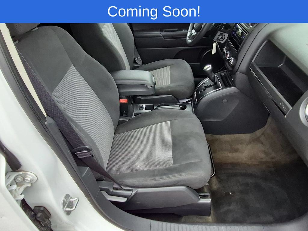 Thumbnail: 2016 Jeep Patriot - 28