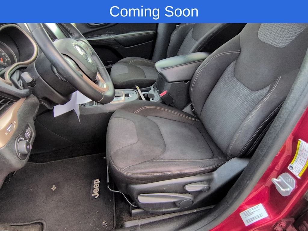 Thumbnail: 2015 Jeep Cherokee - 11