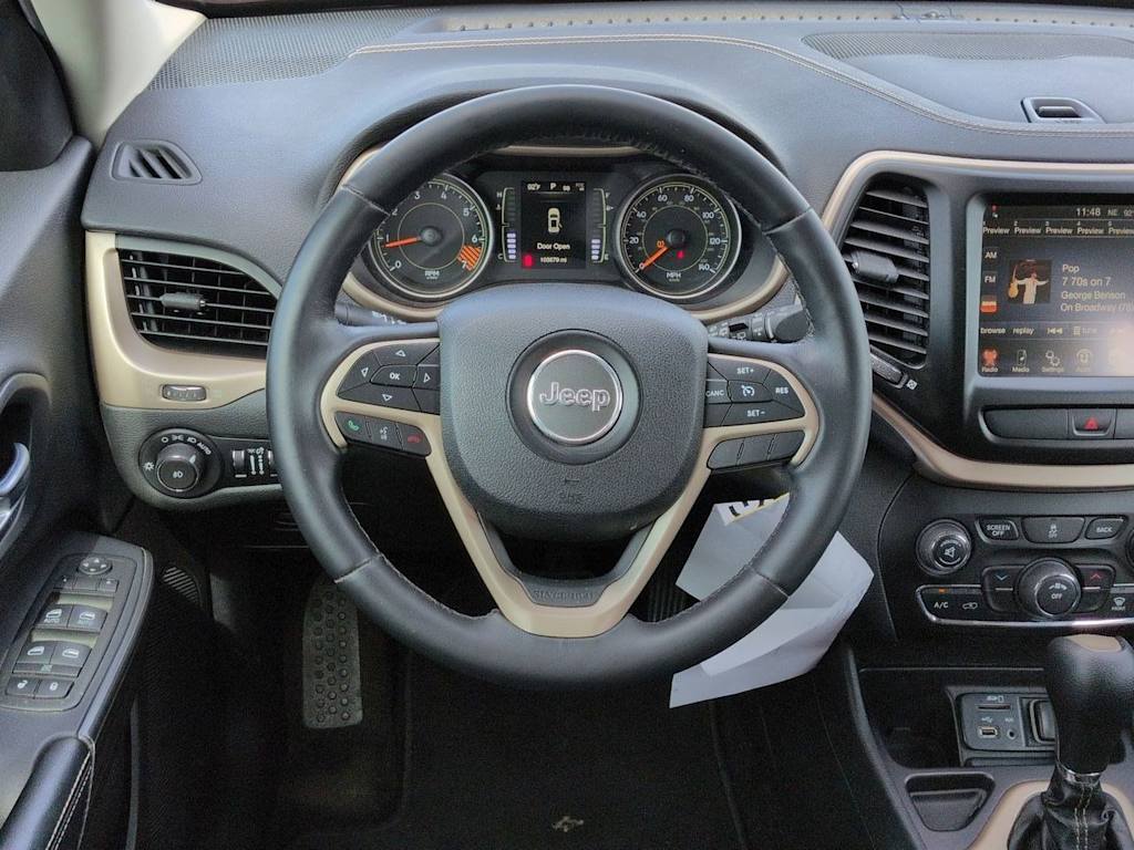 Thumbnail: 2015 Jeep Cherokee - 14