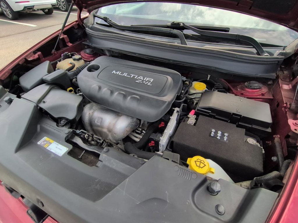 Thumbnail: 2015 Jeep Cherokee - 9