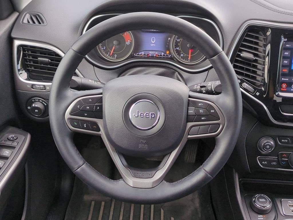 Thumbnail: 2019 Jeep Cherokee - 13