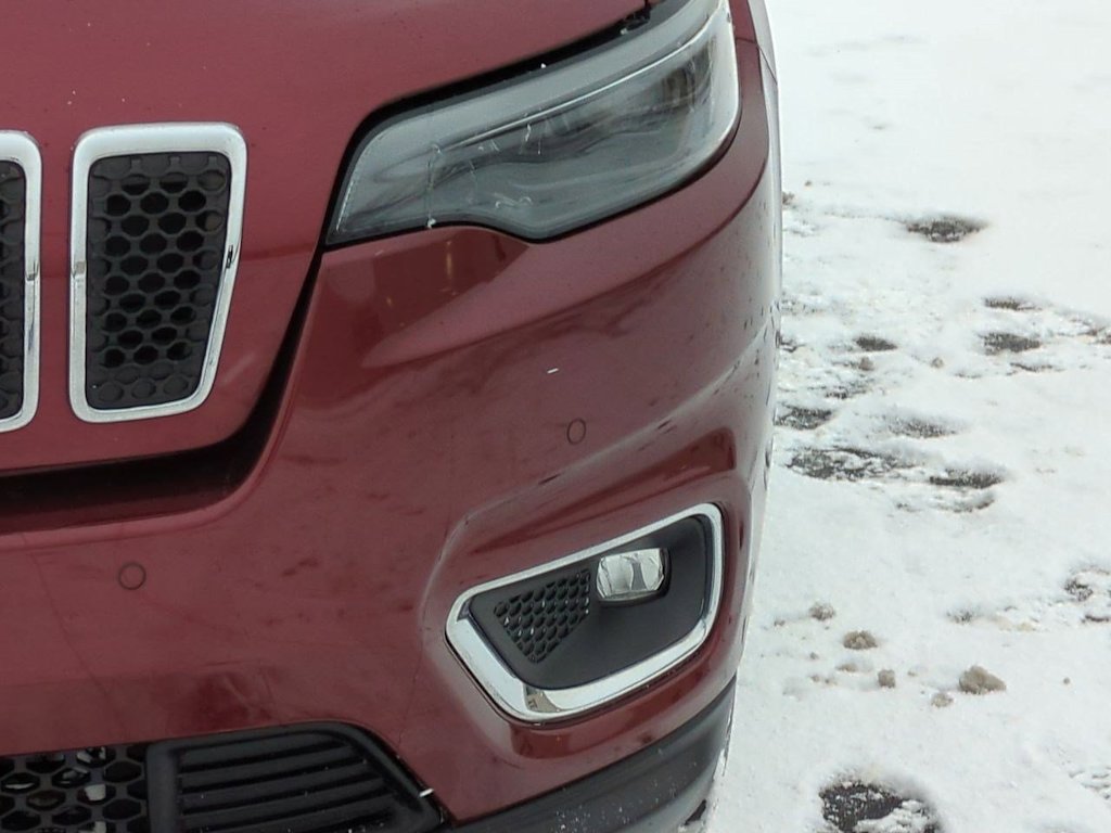 Thumbnail: 2021 Jeep Cherokee - 24