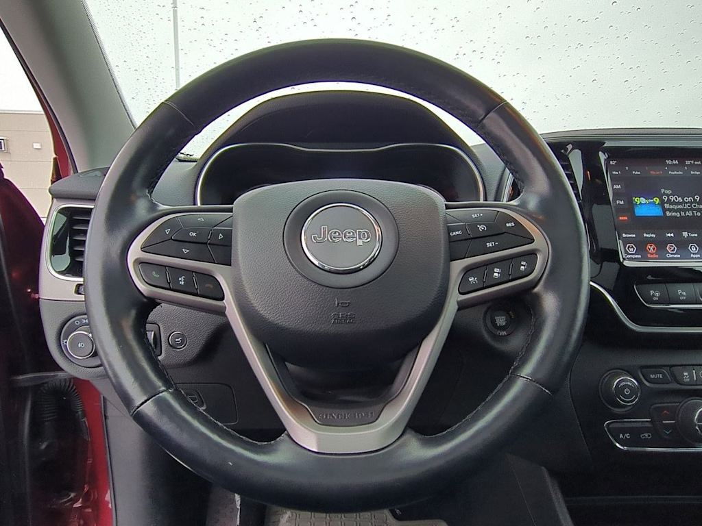 Thumbnail: 2021 Jeep Cherokee - 14