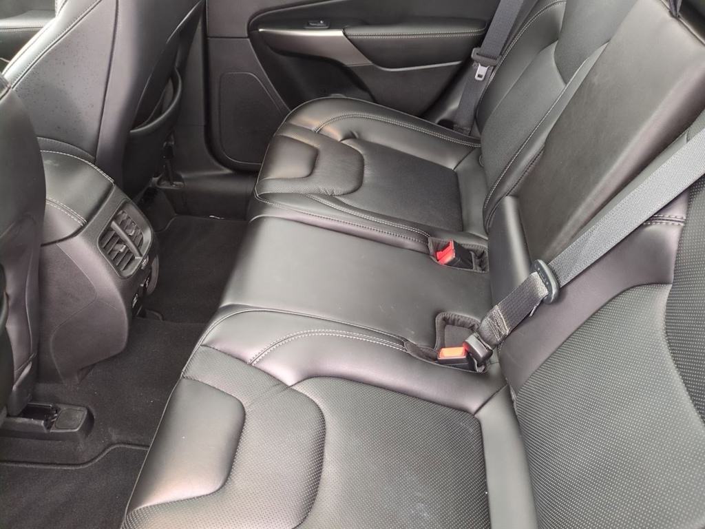 Thumbnail: 2021 Jeep Cherokee - 13