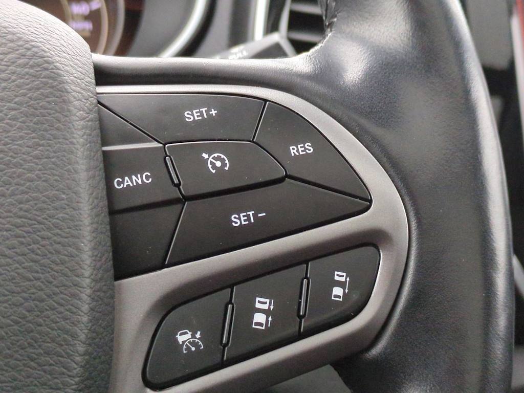 Thumbnail: 2021 Jeep Cherokee - 31