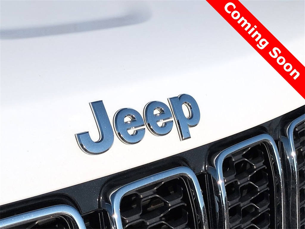 Thumbnail: 2022 Jeep Grand Cherokee - 25