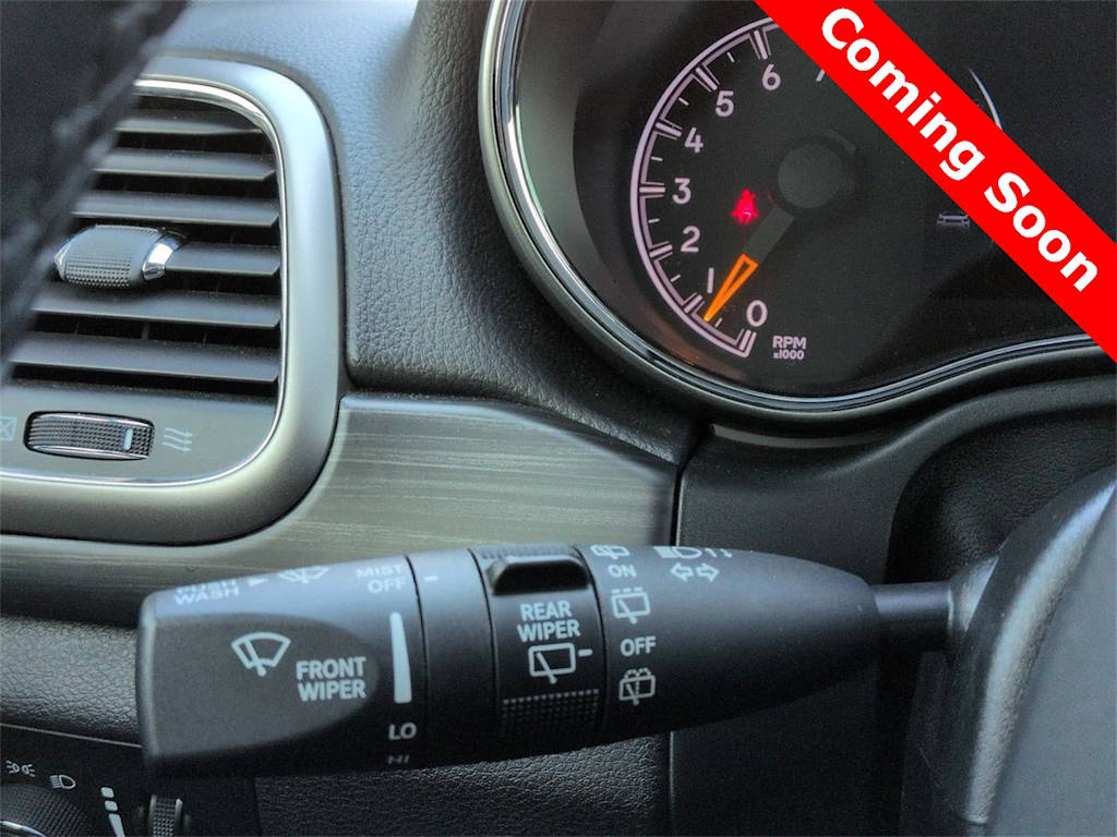 Thumbnail: 2022 Jeep Grand Cherokee - 15