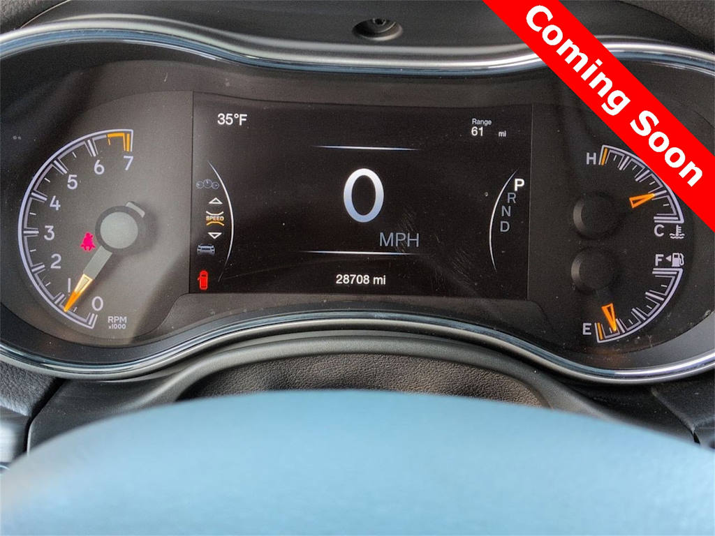 Thumbnail: 2022 Jeep Grand Cherokee - 17