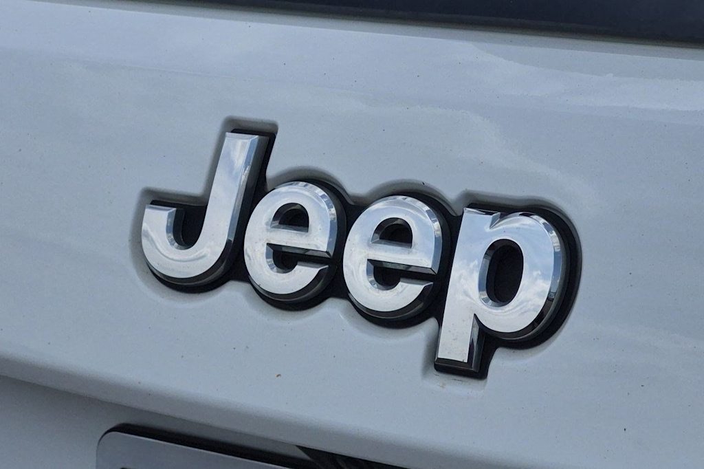 Thumbnail: 2020 Jeep Grand Cherokee - 7