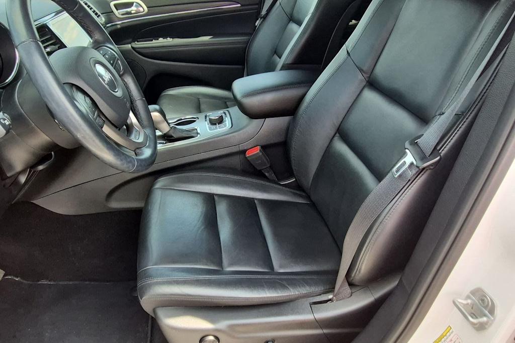 Thumbnail: 2020 Jeep Grand Cherokee - 11