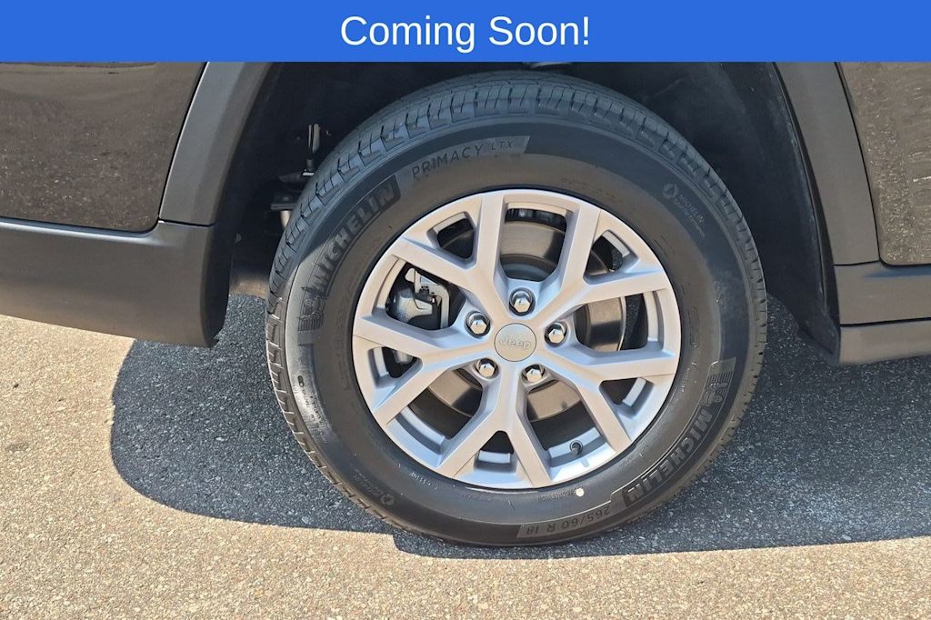 Thumbnail: 2022 Jeep Grand Cherokee L - 8