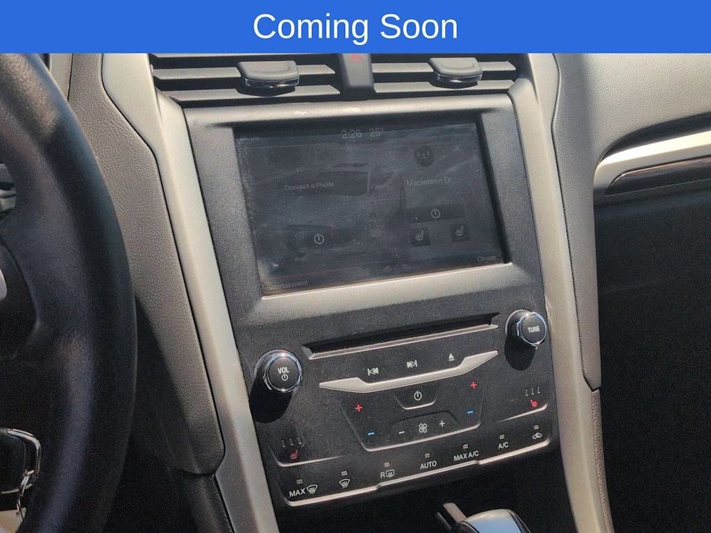 Thumbnail: 2015 Ford Fusion - 15