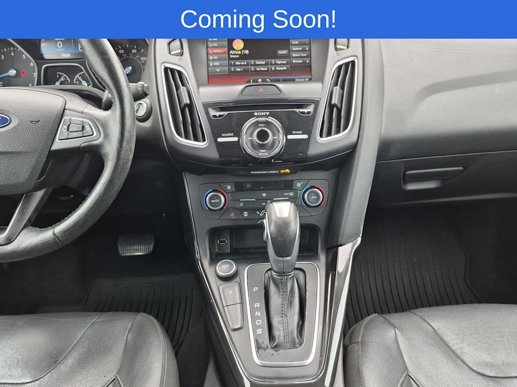Thumbnail: 2015 Ford Focus - 15