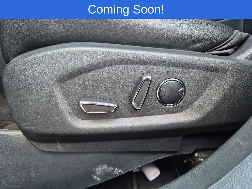 Thumbnail: 2016 Ford Explorer - 24
