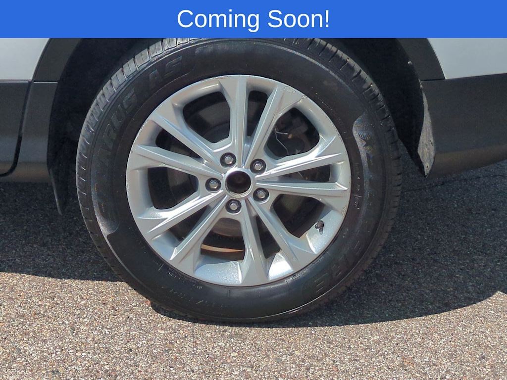 Thumbnail: 2017 Ford Escape - 8