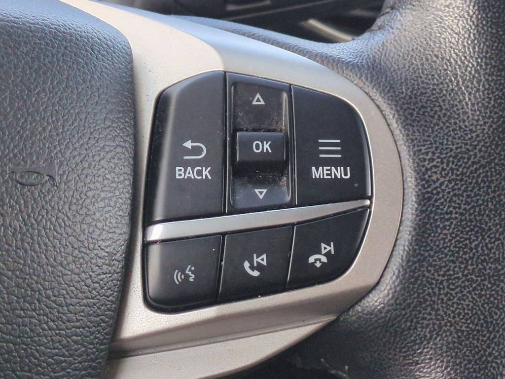 Thumbnail: 2022 Ford Explorer - 31