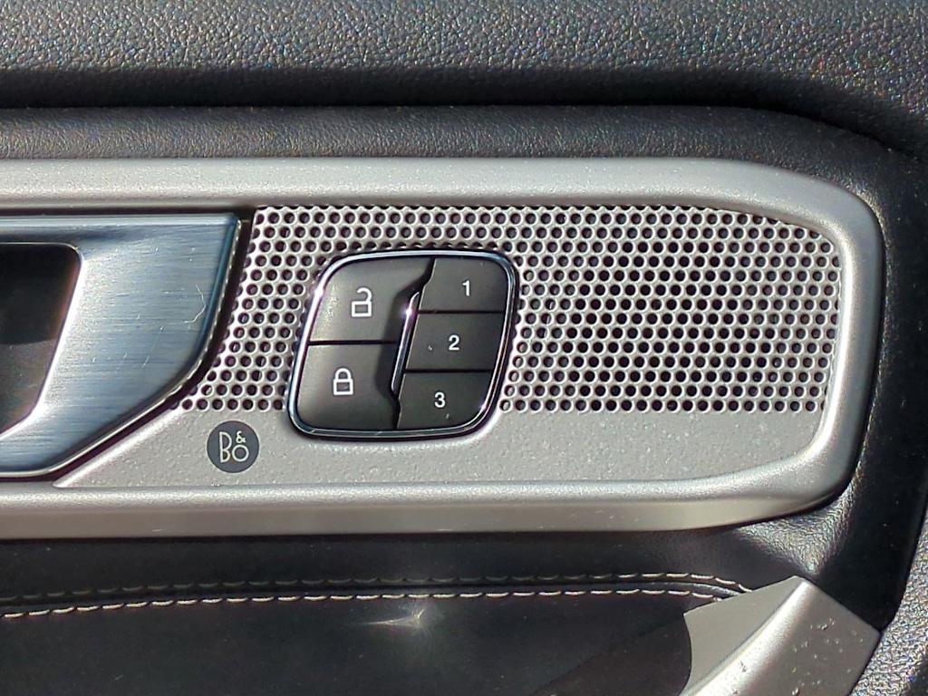 Thumbnail: 2022 Ford Explorer - 36