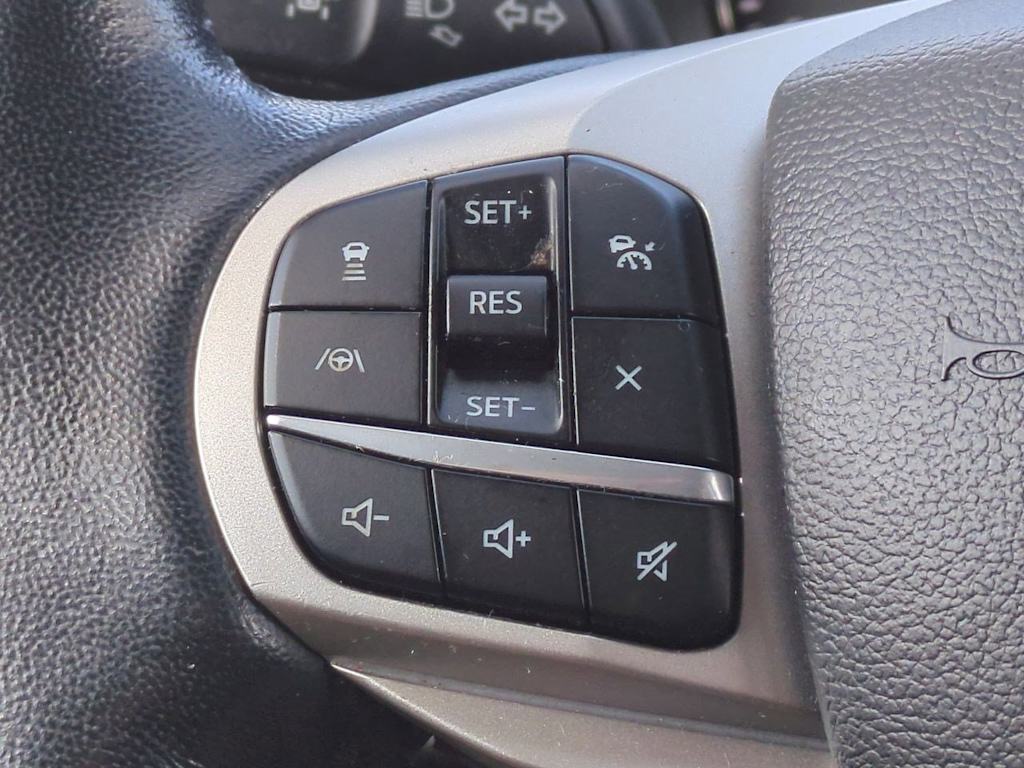 Thumbnail: 2022 Ford Explorer - 30