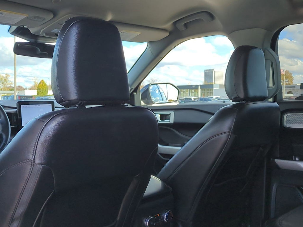 Thumbnail: 2022 Ford Explorer - 12