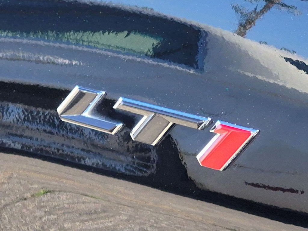Thumbnail: 2022 Chevrolet Camaro - 22