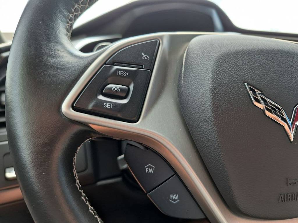 Thumbnail: 2015 Chevrolet Corvette - 25