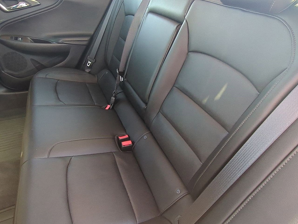 Thumbnail: 2018 Chevrolet Malibu - 27