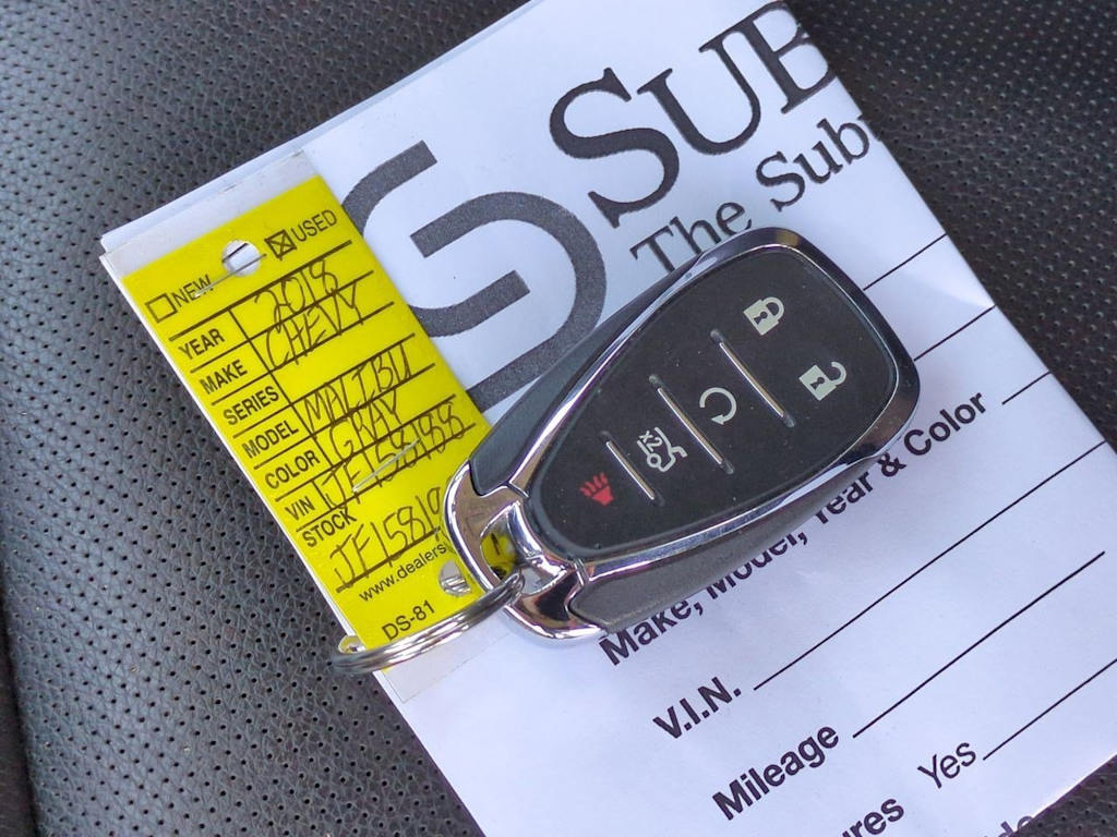 Thumbnail: 2018 Chevrolet Malibu - 18