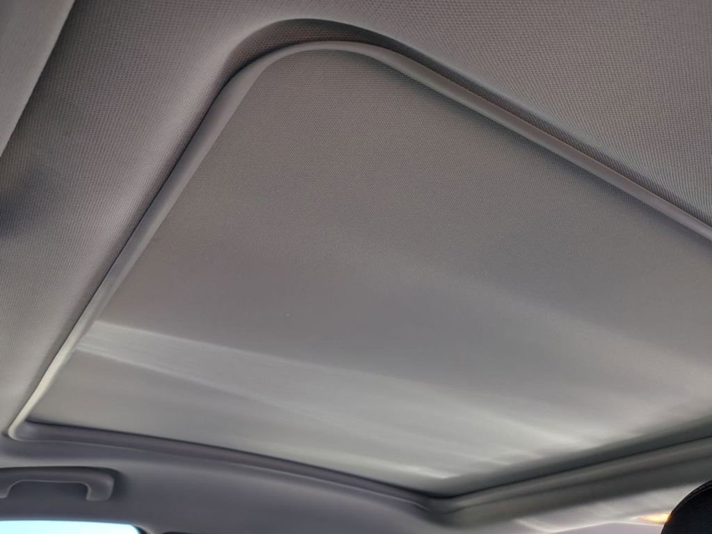 Thumbnail: 2018 Chevrolet Malibu - 26