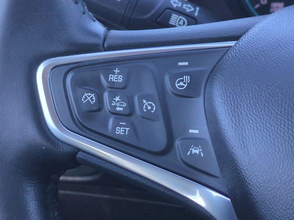 Thumbnail: 2018 Chevrolet Malibu - 30