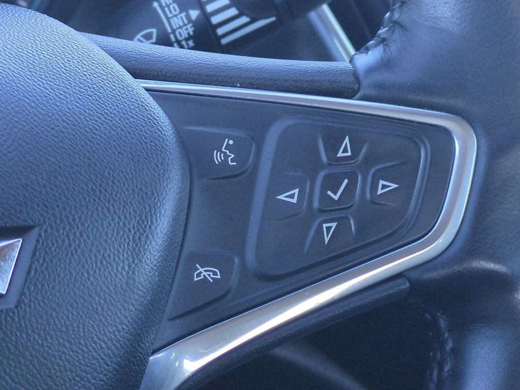 Thumbnail: 2018 Chevrolet Malibu - 31