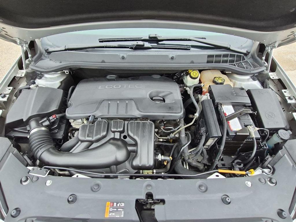 Thumbnail: 2014 Buick Verano - 9