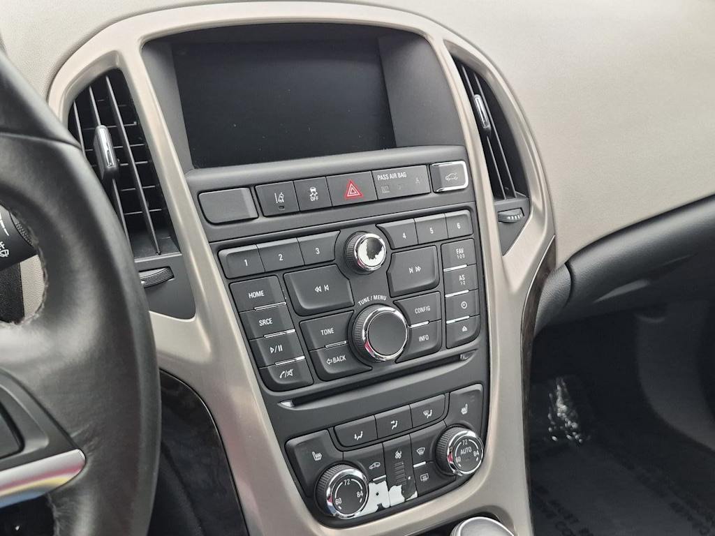 Thumbnail: 2014 Buick Verano - 15
