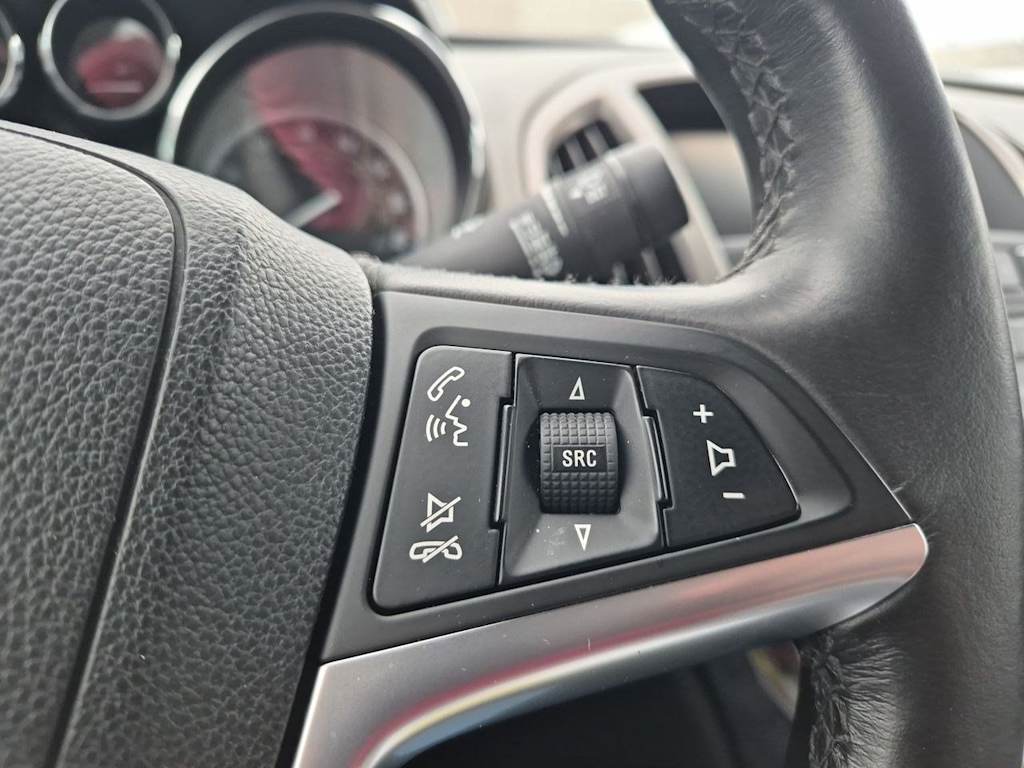 Thumbnail: 2014 Buick Verano - 30