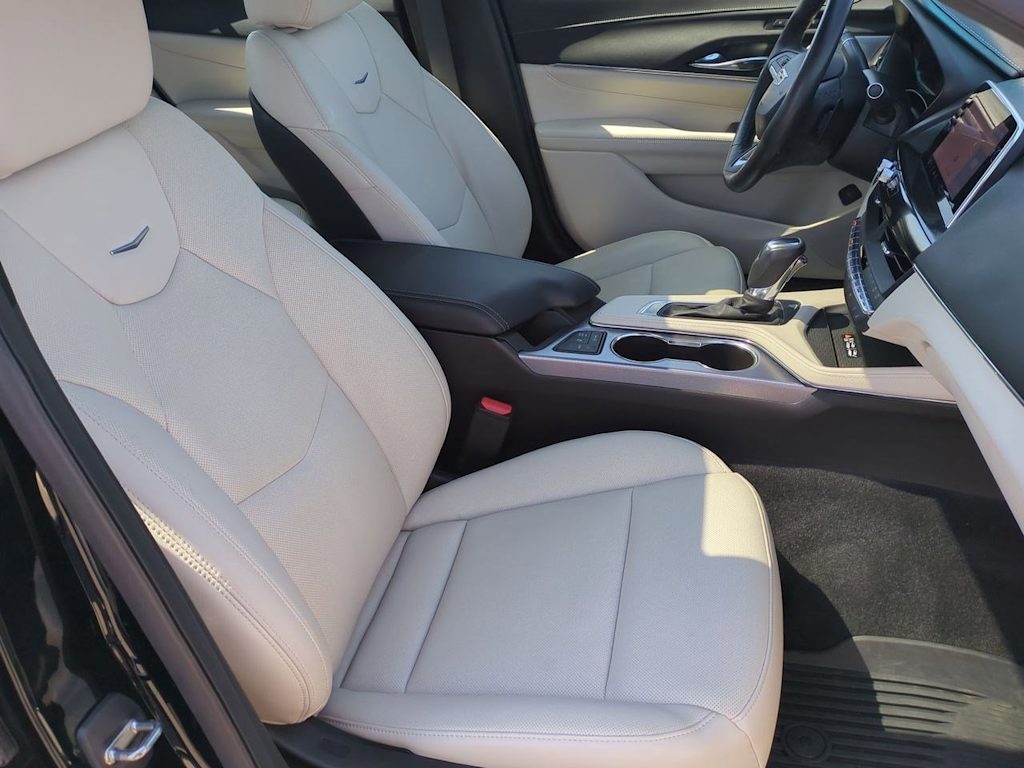 2023 Cadillac CT4 Premium Luxury 12