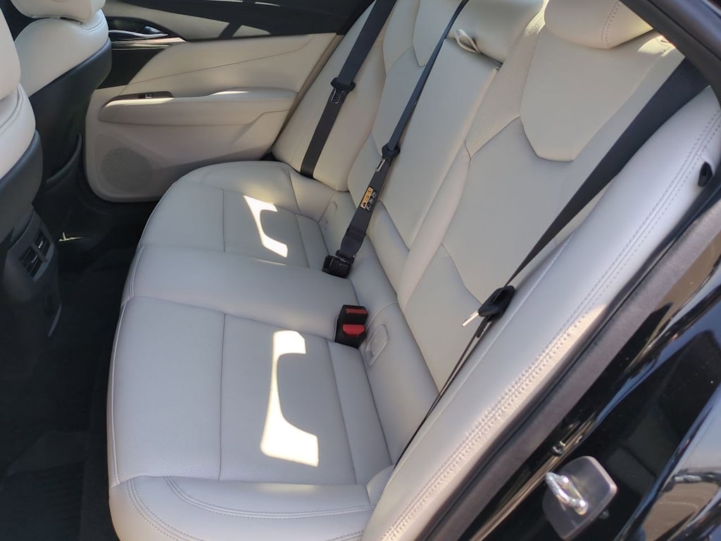 2023 Cadillac CT4 Premium Luxury 28