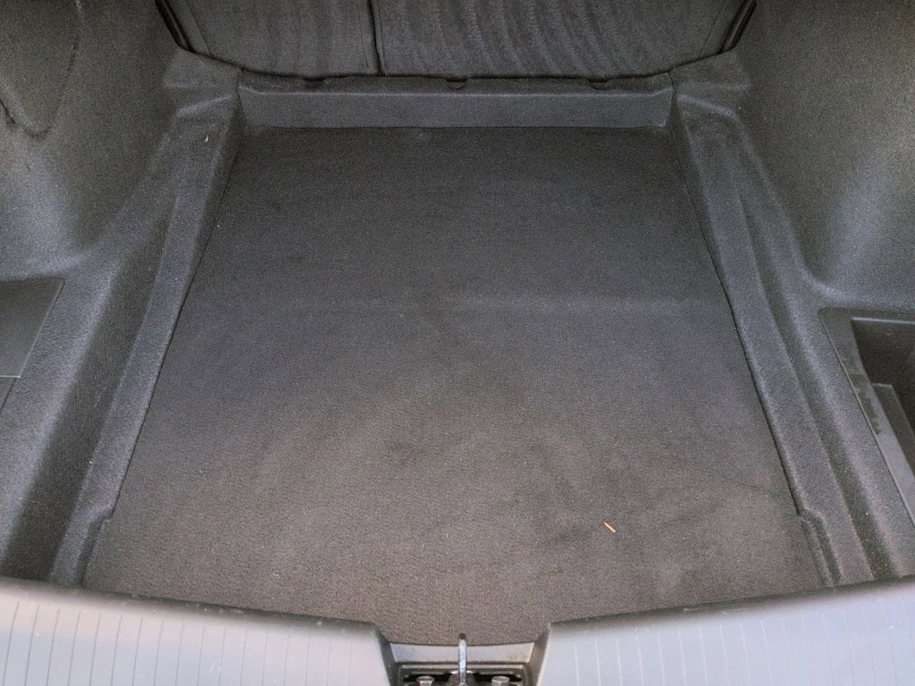 Thumbnail: 2023 Cadillac CT4 - 17