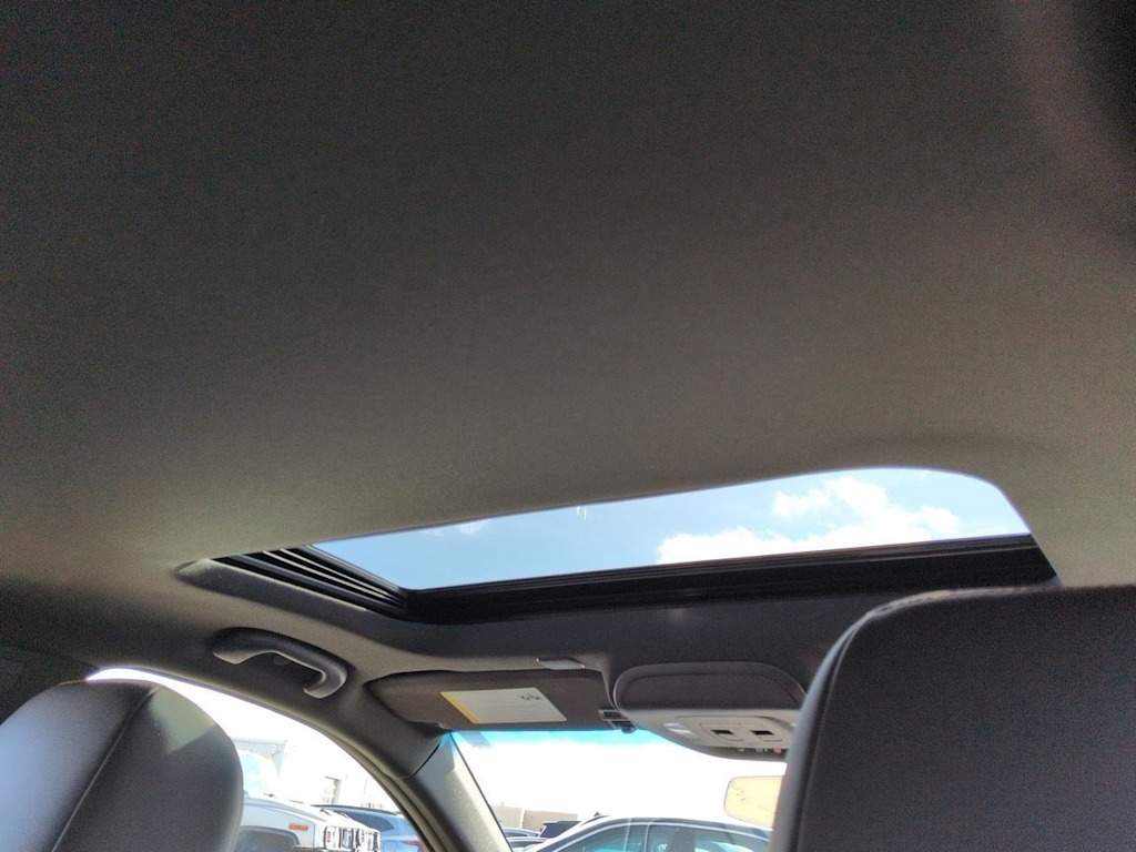 Thumbnail: 2023 Cadillac CT4 - 30