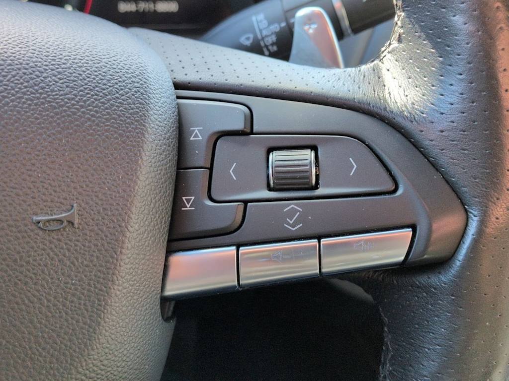 Thumbnail: 2023 Cadillac CT4 - 32