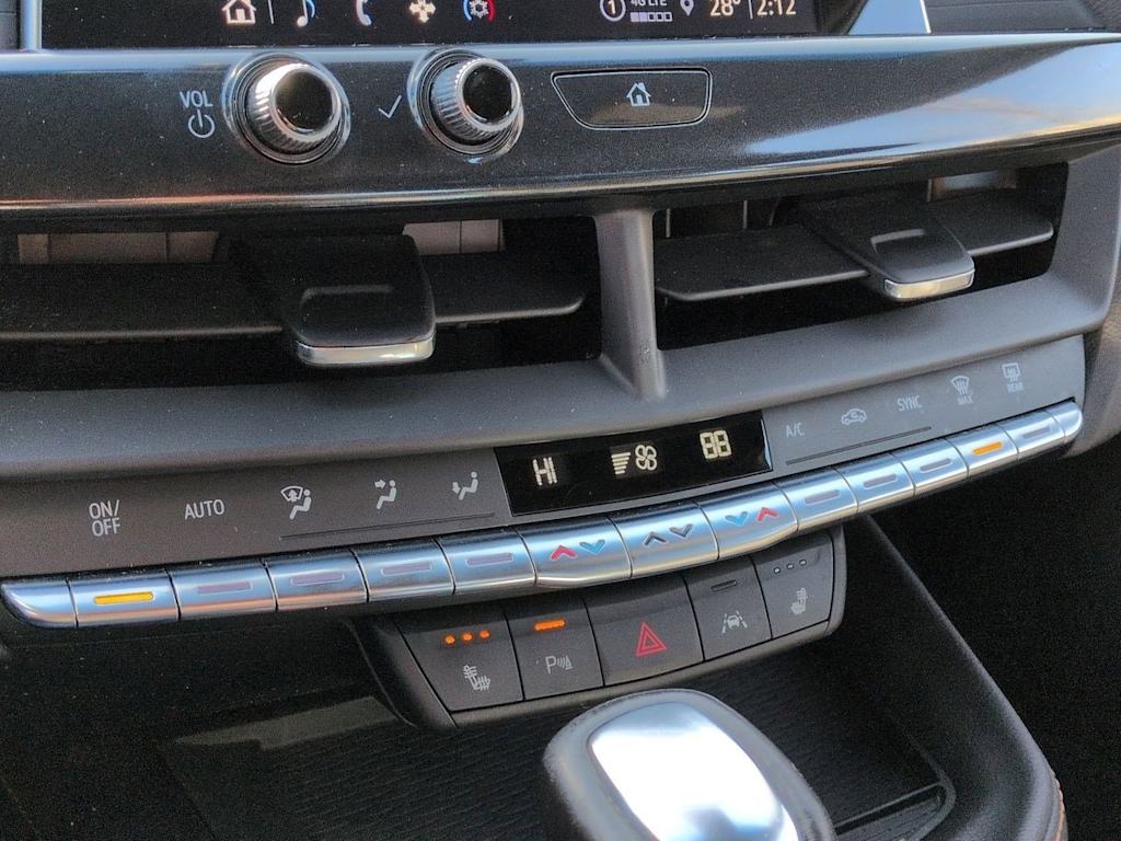 Thumbnail: 2023 Cadillac CT4 - 34